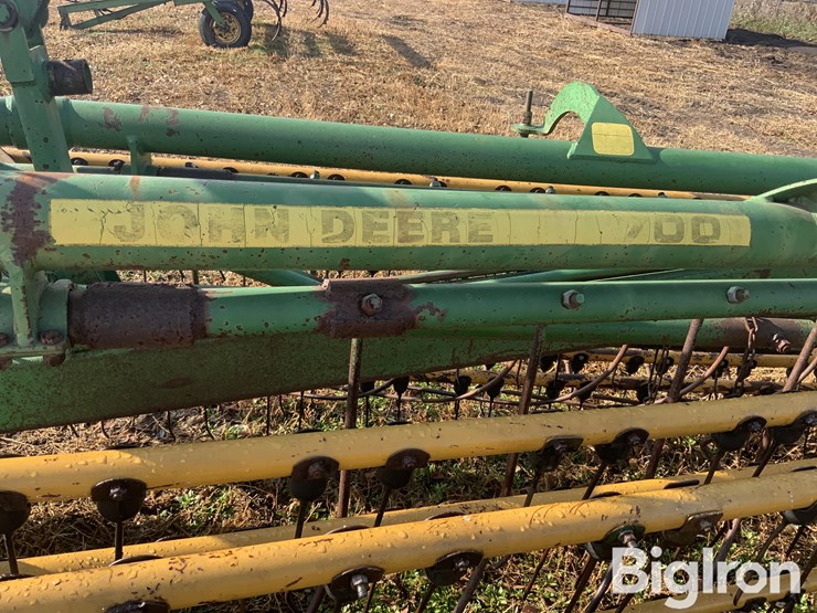 john-deere-700-image-14