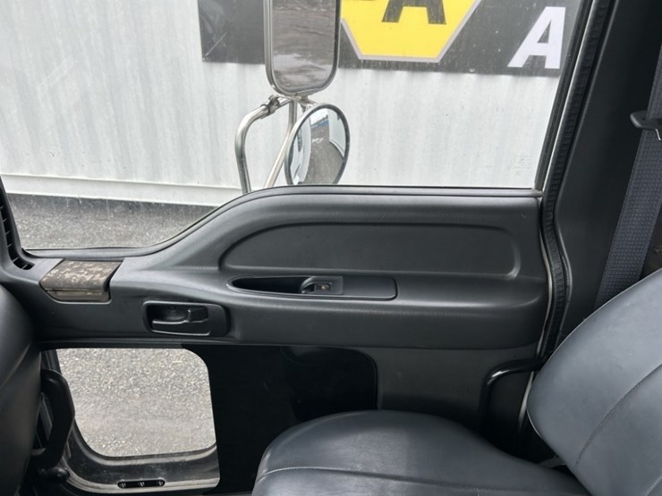 1998-chevrolet-t6500-image-28