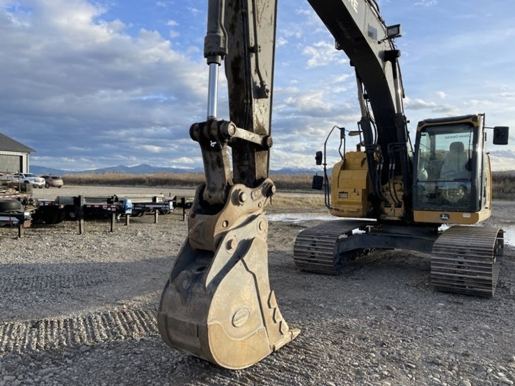 deere-245g-lc-image-9