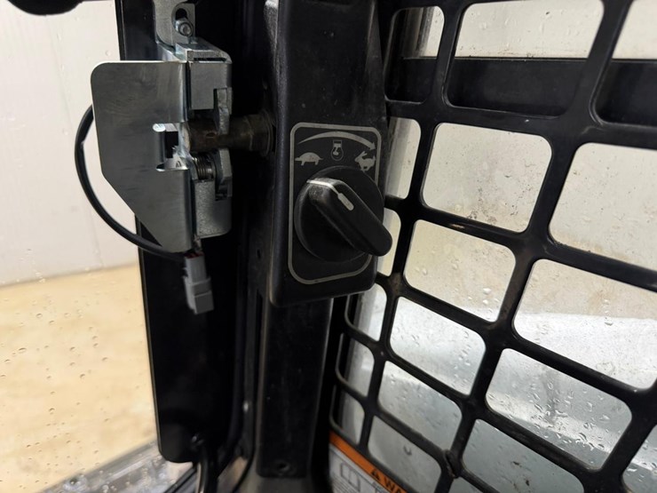 bobcat-s650-image-25