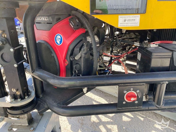 2019-ligchine-spiderscreed-concrete-screed-image-10