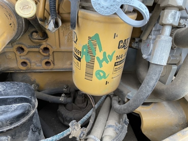 caterpillar-cb24b-image-19