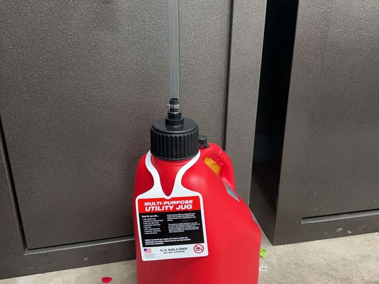 unused-5.5-gallon-multi-use-utility-jug-image-1