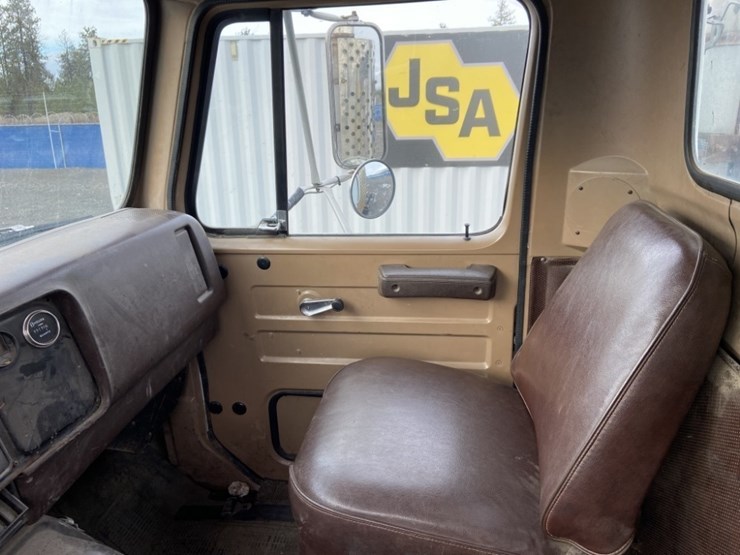 1988-international-s2600-image-13