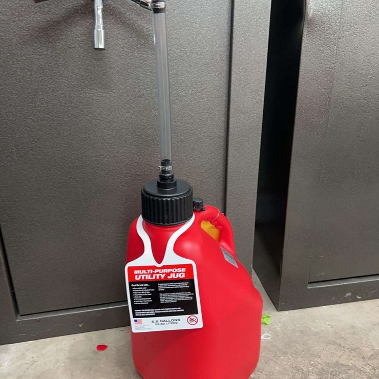 UNUSED 5.5 GALLON MULTI USE UTILITY JUG