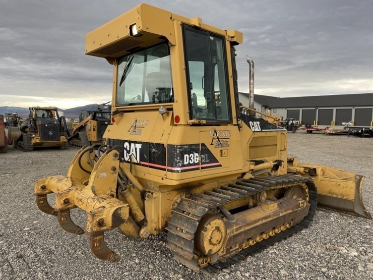 caterpillar-d3g-xl-image-5