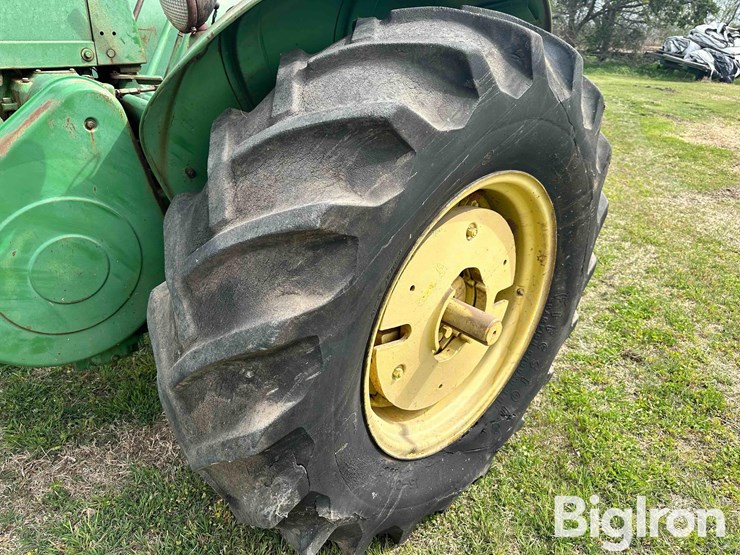 john-deere-70-image-18