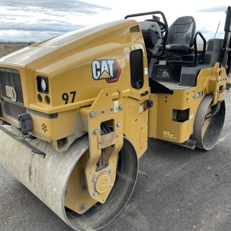 CATERPILLAR CB4.0