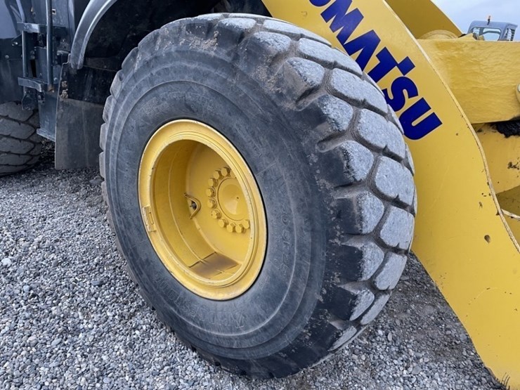 komatsu-wa320-8-image-19