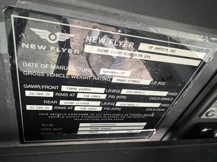 2008-new-flyer-40'-transit-bus-image-39
