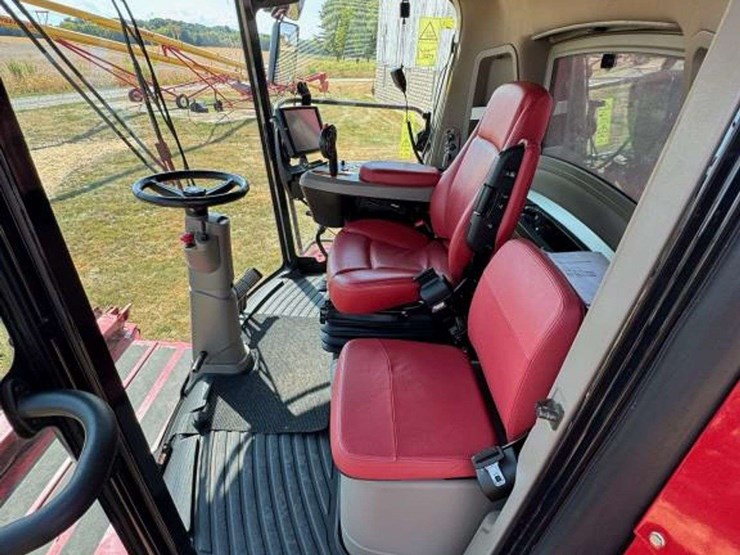 2019-case-ih-7250-image-30