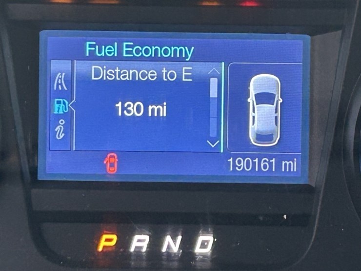 2014-ford-taurus-sedan-image-19