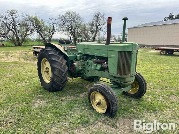 john-deere-70-image-3