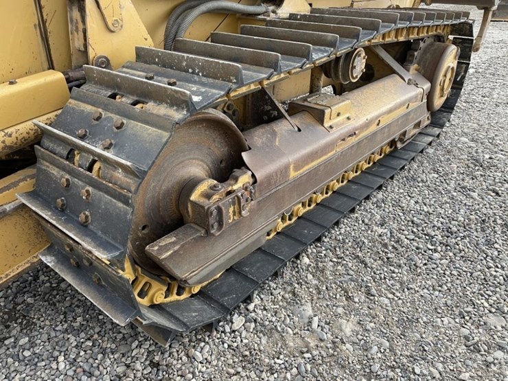 caterpillar-d3g-xl-image-13