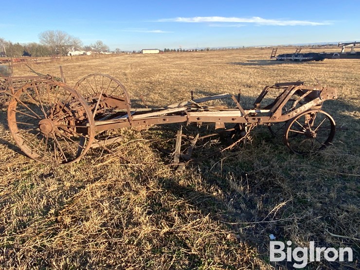 john-deere-10-image-4