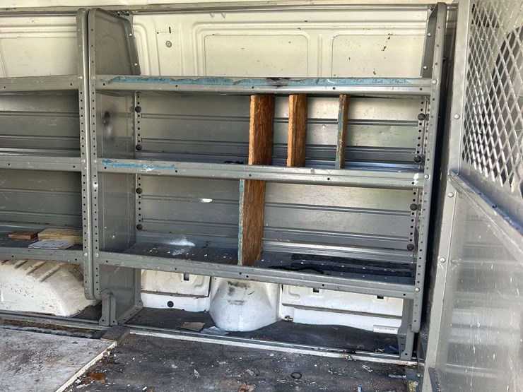 2012-ford-cargo-image-22