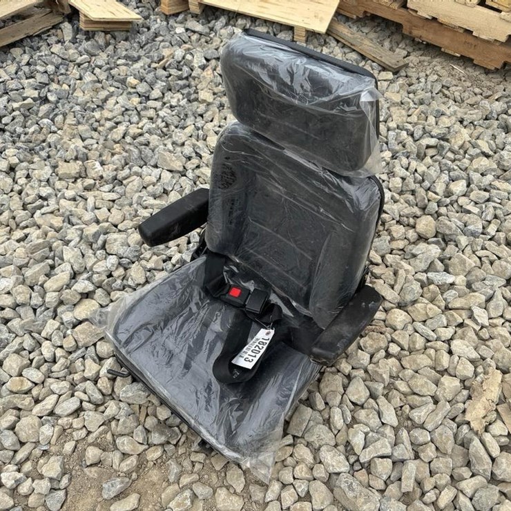 Luxury Equipment Seat