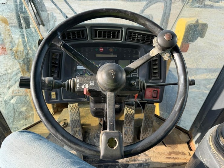 deere-tc44h-image-19