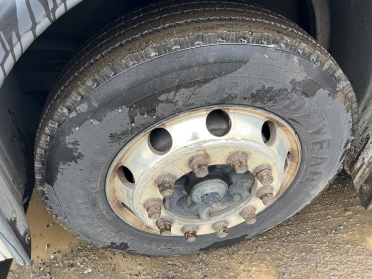 2008-new-flyer-40'-transit-bus-image-8