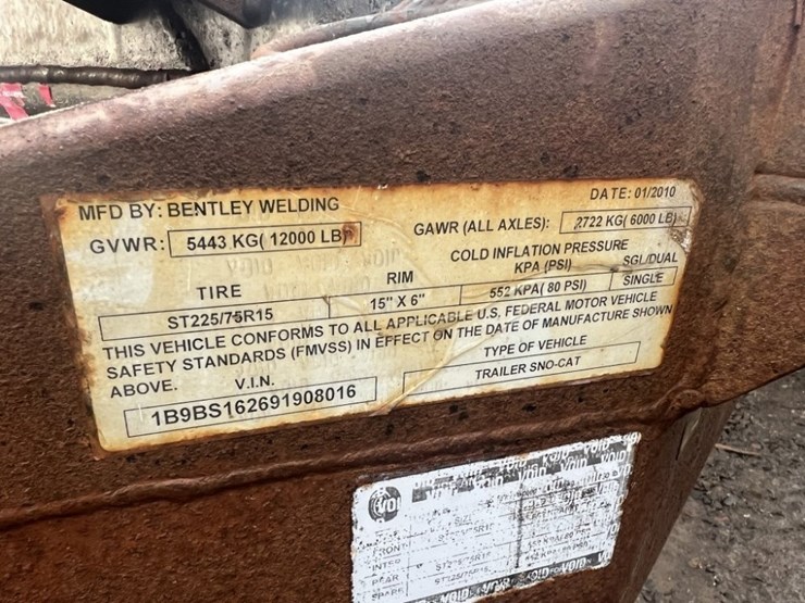 2008-bentley-t/a-sno-cat-trailer-image-9