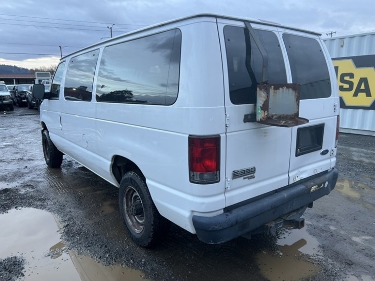 2008-ford-e350-image-6