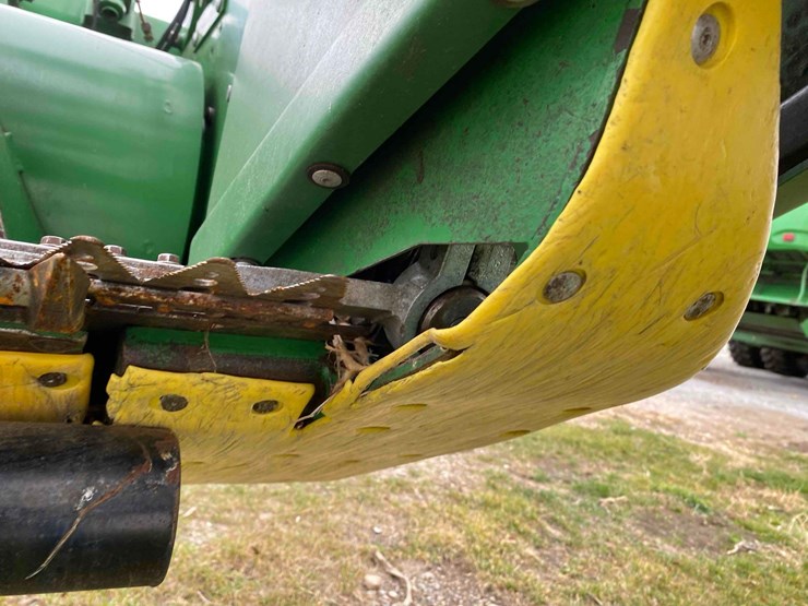 john-deere-630f-image-40