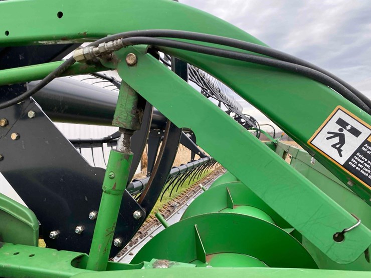 john-deere-630f-image-37