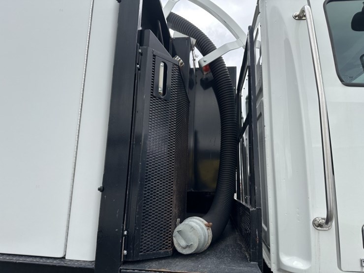 john-deere-1044-image-36