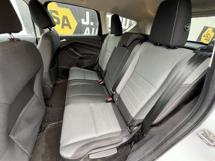 2016-ford-escape-image-21