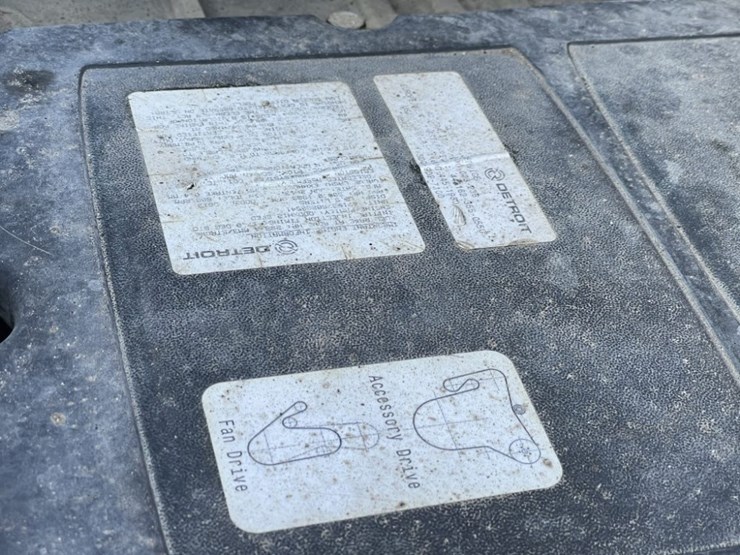 2014-western-star-4700sb-image-32