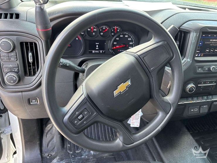 2022-chevrolet-1500-image-17