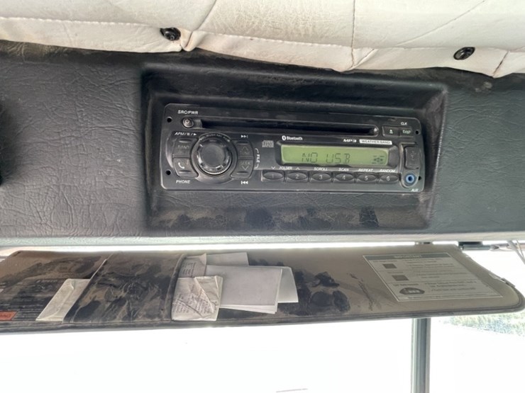 2014-western-star-4700sb-image-47