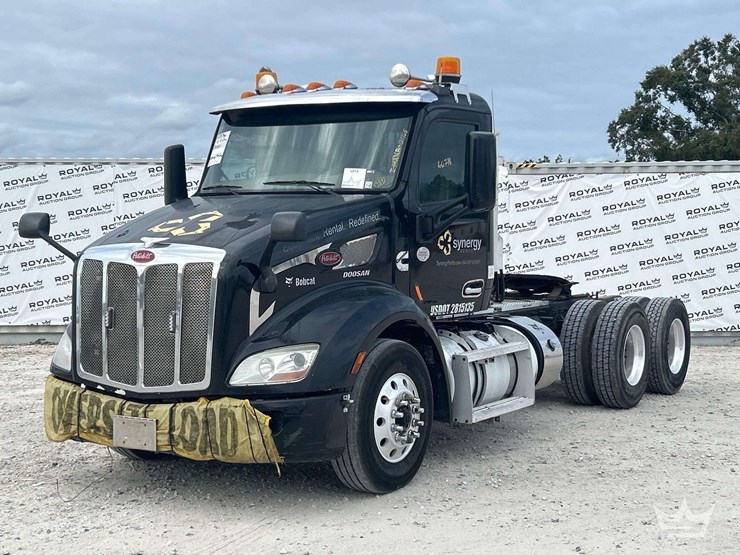 2015-peterbilt-579-image-1