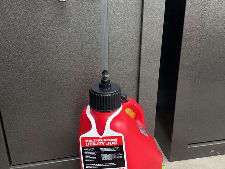 unused-5.5-gallon-multi-use-utility-jug-image-1