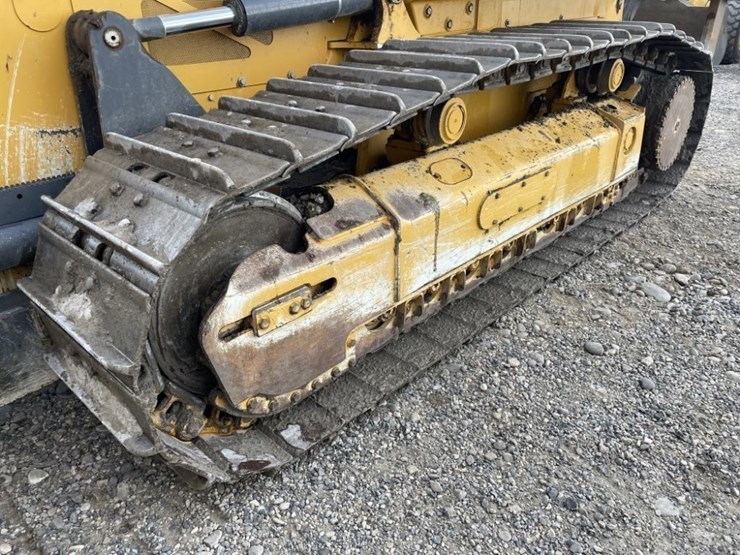 2022-deere-750l-image-13