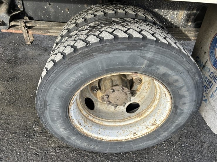 1997-chevrolet-t6500-image-11