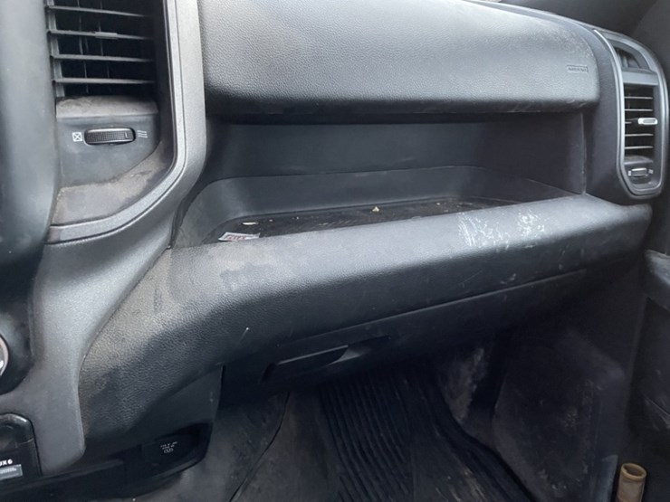 2022-dodge-3500-image-22