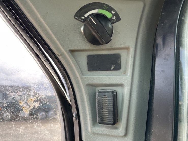 caterpillar-299d3-image-27