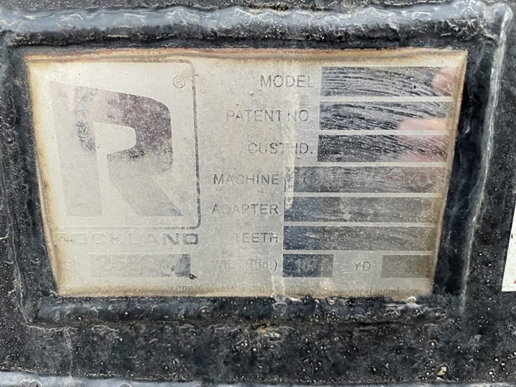 komatsu-wa320-8-image-13