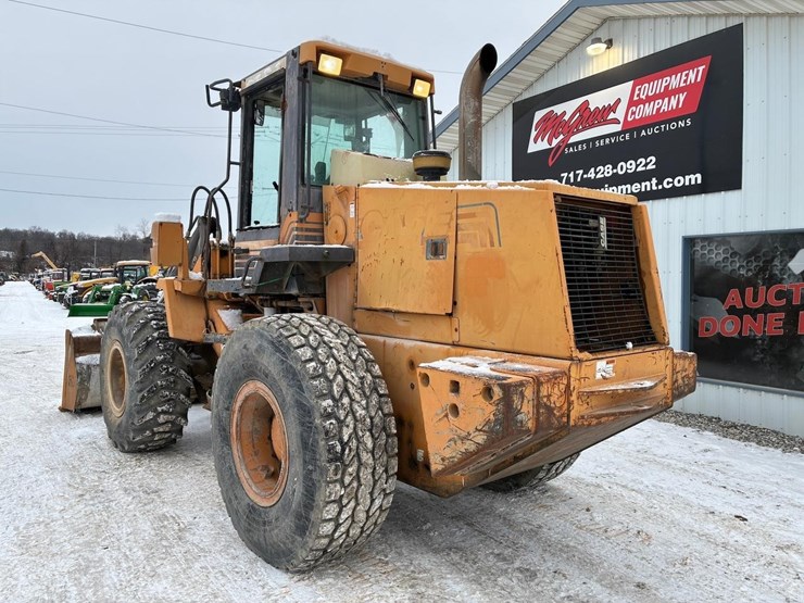 2001-case-621c-xt-image-3