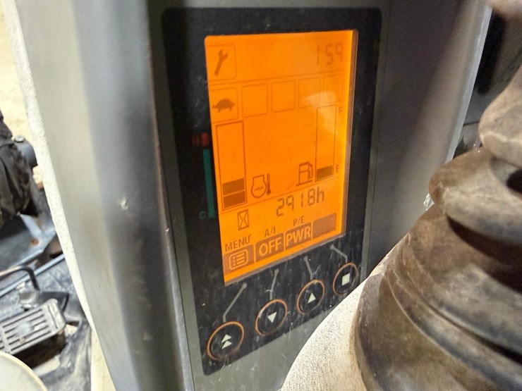 hitachi-zx35u-image-27