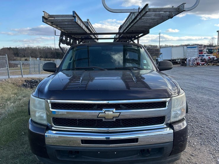 2009-chevrolet-1500-image-2