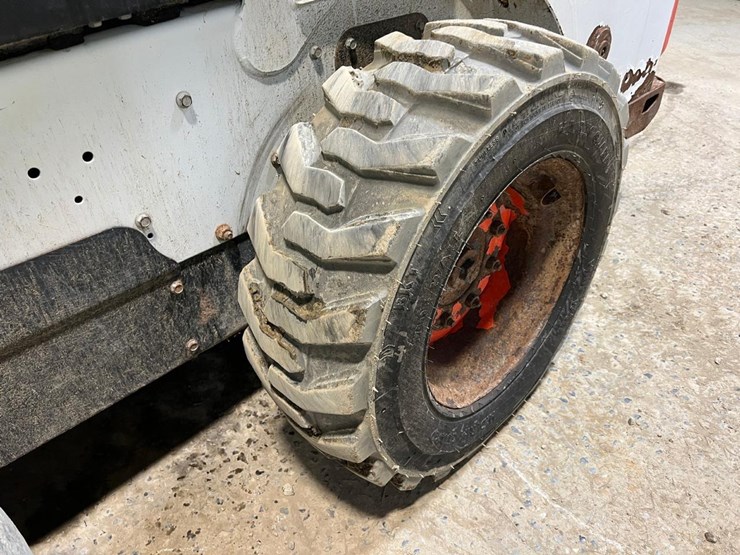bobcat-s570-image-14