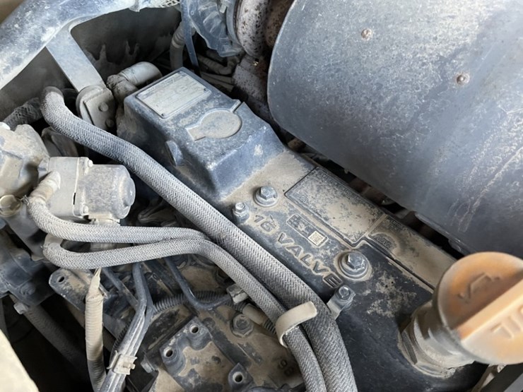 takeuchi-tl240-image-18