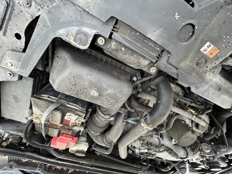 2014-ford-taurus-sedan-image-35