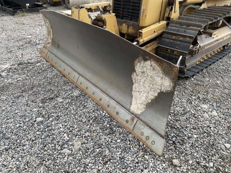 caterpillar-d3g-xl-image-9