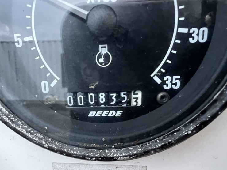 2009-gmc-w5500-image-24