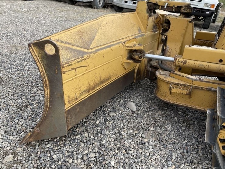 caterpillar-d3g-xl-image-12