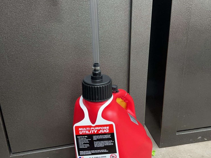 unused-5.5-gallon-multi-use-utility-jug-image-1