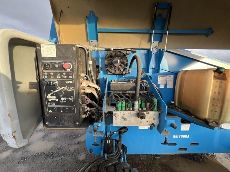 2011-genie-s65-image-14